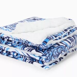 N.I.B. G.W.P. Lilly Pulitzer Fleece Blanket 47x63 Resort White Give It A Whirl